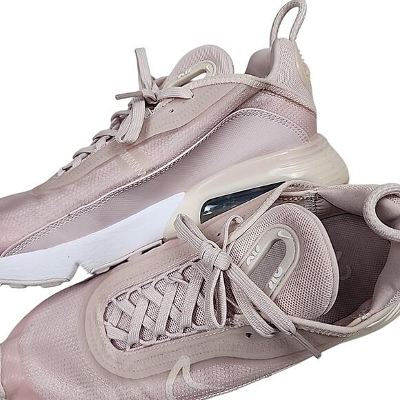 Nike Air Max 2090 Barely Rose Pink Running Shoes CT1290-600 Women's Size 9.5 - Picture 3 of 8